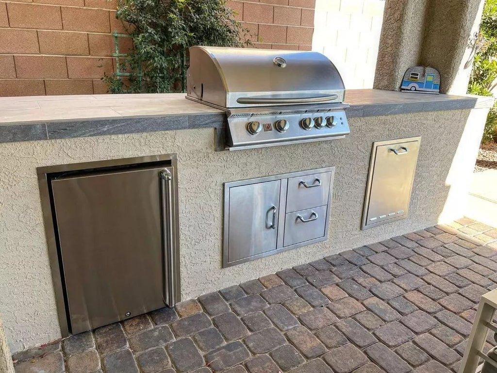 Creating a Sleek, Functional Outdoor Kitchen on Your Patio