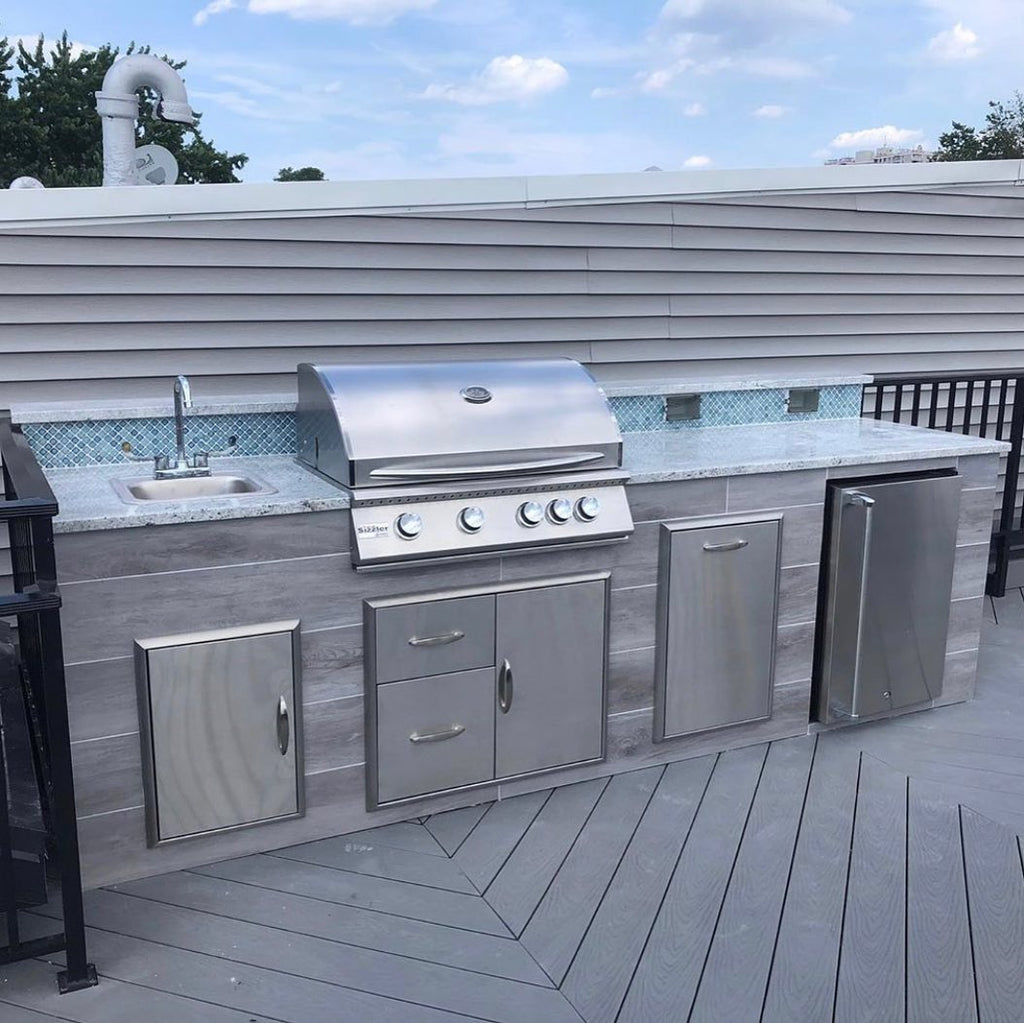 Space-Saving Outdoor Kitchen, Mosaic Backsplash, Rooftop Experience in Jersey City