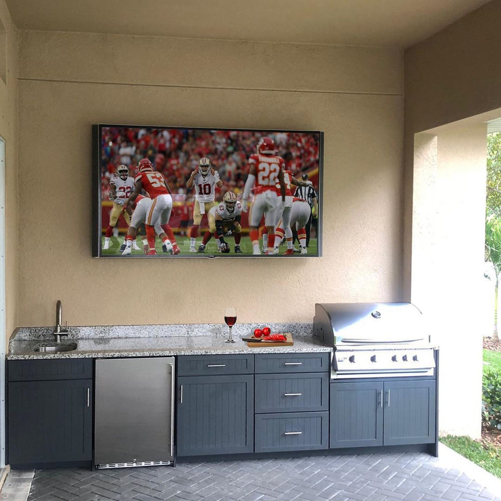 Watching the Big Game with Great Food in Your Own Custom Patio – The Florida Outdoor Living Experience!