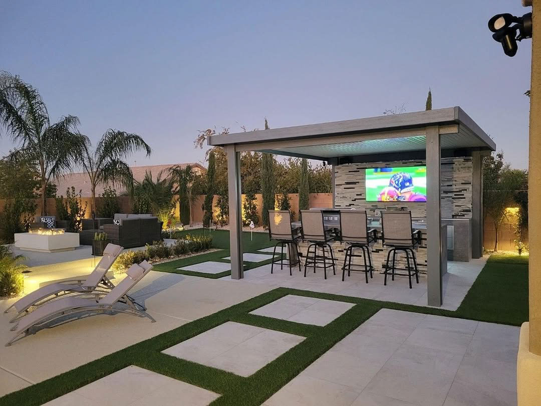 Entertain in Style with a Las Vegas Backyard That Does It All
