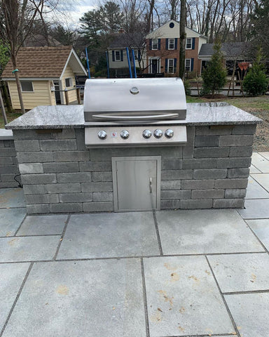 The Sizzler Pro by Summerset Grills