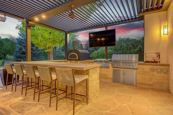 Outdoor Kitchen with TRL Grill and Griddle from Summerset