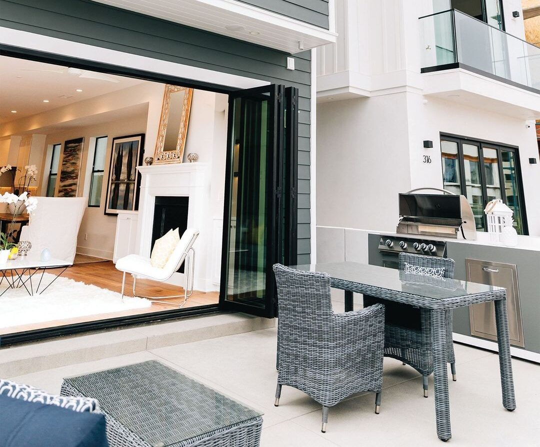 A Modern and Sophisticated Patio Transformation by the Beach