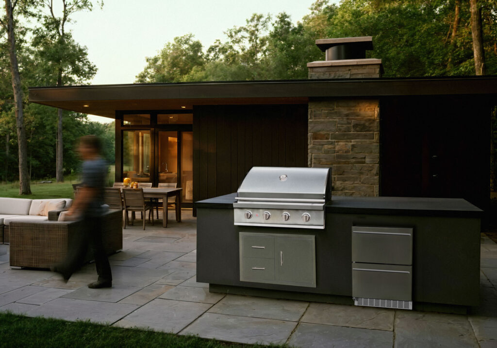 Build Your Outdoor Hosting Plan Around Four Zones