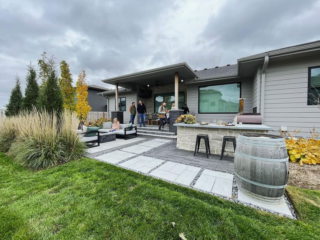 Small Space, Grand Possibilities: An Outdoor Retreat Designed for Everyday Living