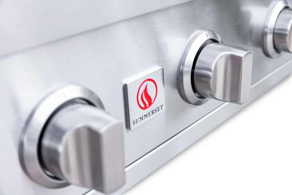 Summerset Sizzler vs Sizzler Pro: Two Premium Approaches to Outdoor Cooking