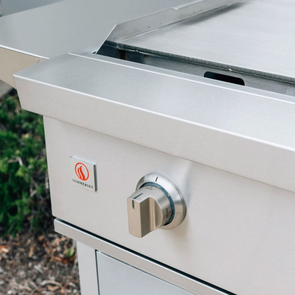 An Outdoor Griddle Should Make Cleanup Manageable