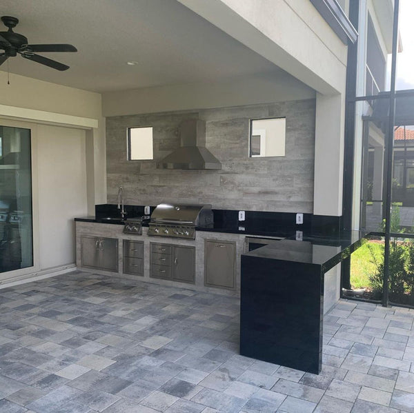 Why an Outdoor Kitchen is a Must-Have in Florida